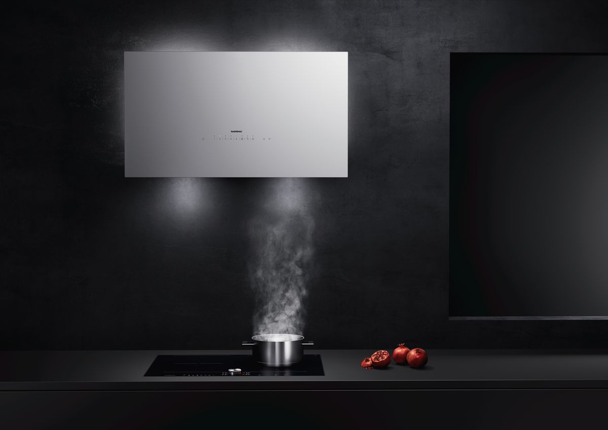 Hotte aspirante blanche moderne marque Gaggenau cuisine installée par Intérieur Littoz