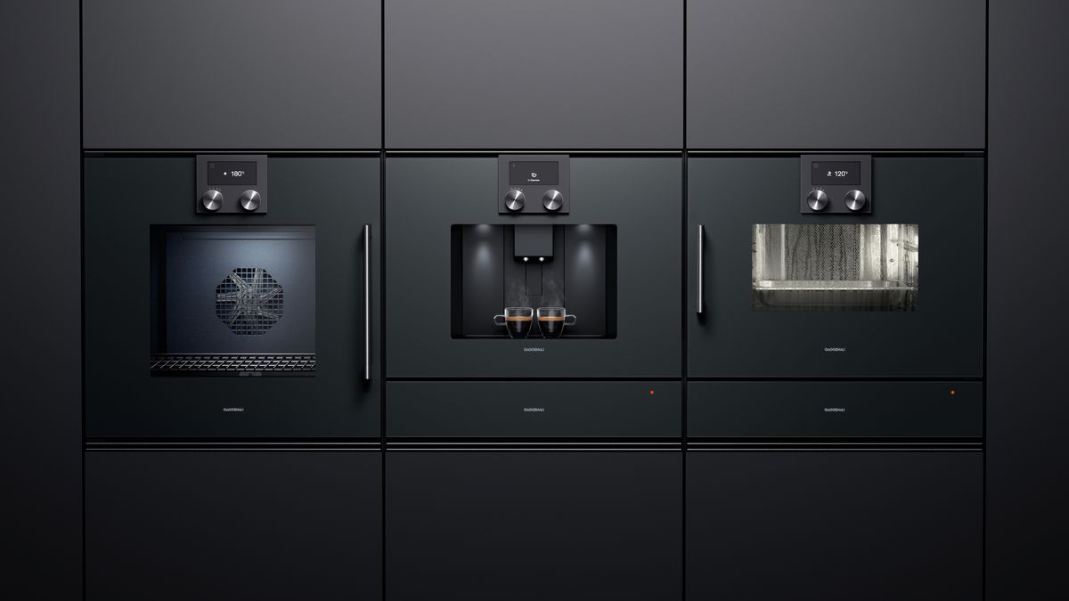 électroménager Gaggenau design moderne et épuré complètement intégré dans la cuisine