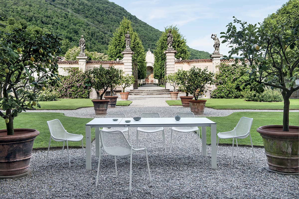 table et chaise mobilier exterieur sur annecy